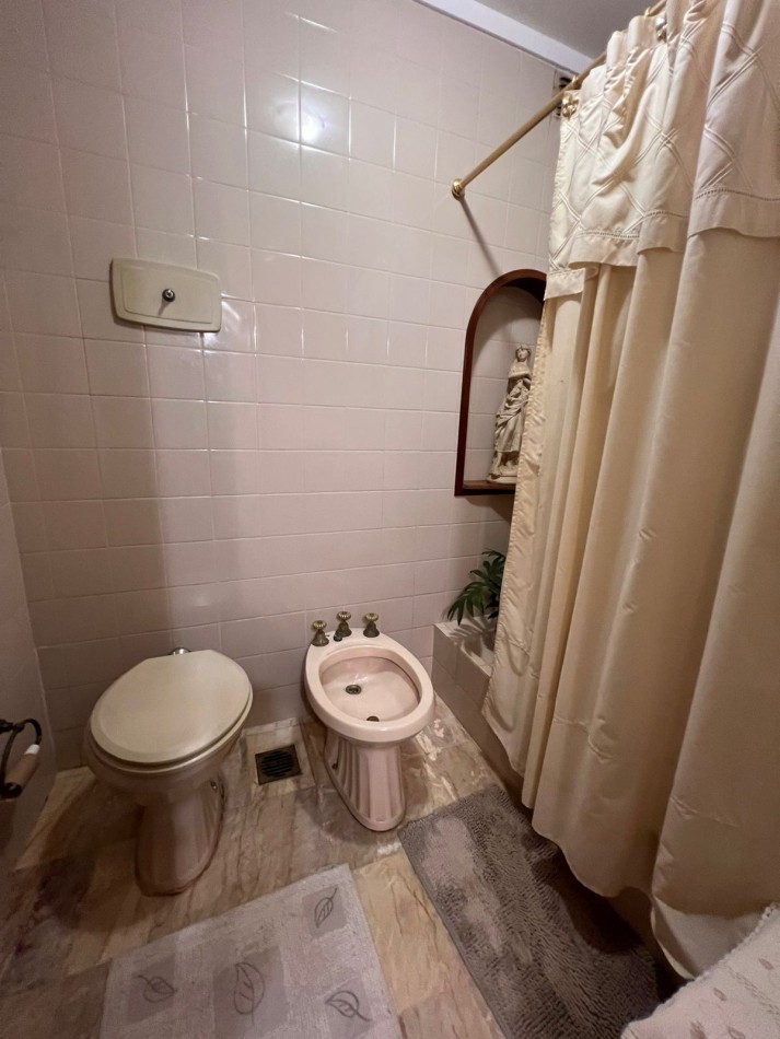 CASA CENTRICA EN VENTA - POSADAS 