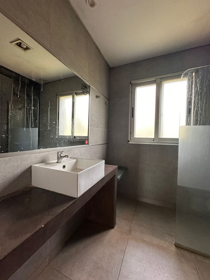 CASA EN ALQUILER - GARUPA 